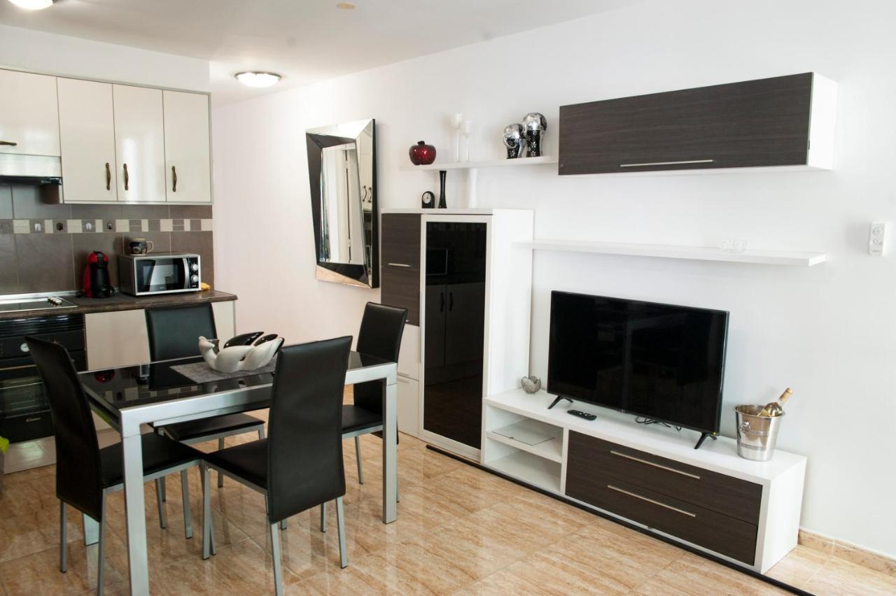 Optimist Deluxe Apartment Playa de las Americas  Exterior photo